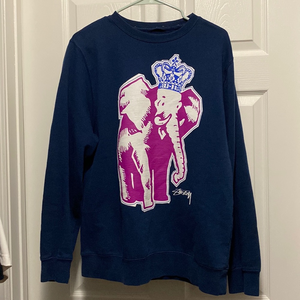 Navy/Pink Stussy Elephant sweatshirt — Medium size.